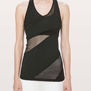 🍋LuLuLemon mesh in motion tank